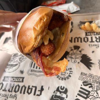 Chicken Guy! - Buffalo Mac 'N' Cheese Sandwich - Chicken Shop Near Me - Lake Buena Vista, Florida