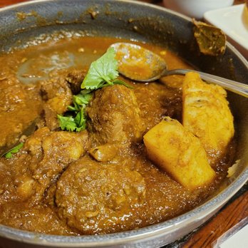 Rangoon Burmese Kitchen - Lamb curry - Burmese Near Me - Honolulu, Hawaii Rangoon Burmese Kitchen - Lamb curry - Burmese Near Me - Honolulu, Hawaii