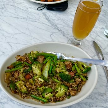 True Food Kitchen - Teriyaki Quinoa Bowl w/chicken - New American Near Me - Gaithersburg, Maryland True Food Kitchen - Teriyaki Quinoa Bowl w/chicken - New American Near Me - Gaithersburg, Maryland