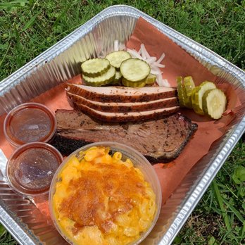 Hurtado Barbecue - Brisket, Turkey and Hatch Chile Mac n Cheese - Barbeque Near Me - Arlington, Texas Hurtado Barbecue - Brisket, Turkey and Hatch Chile Mac n Cheese - Barbeque Near Me - Arlington, Texas