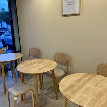 Cafe Eclado - Interior - Cafes Near Me - Artesia, California