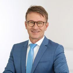 Zwei Burgen Immobilien GmbH & Co. KG - Markus Weber Inhaber und Geschäftsführer