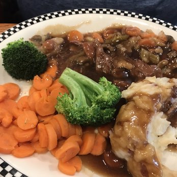 Black Bear Diner - Madera - A little less pot roast fabulous - American Near Me - Madera, California Black Bear Diner - Madera - A little less pot roast fabulous - American Near Me - Madera, California