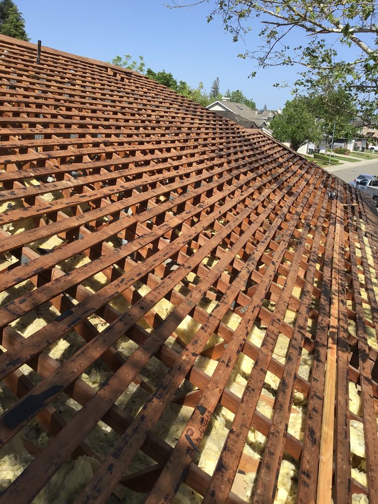 Slide of Rodriguez Roofing