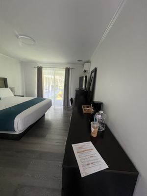 Hamptons Vacation Inn by null