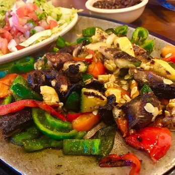 Uncle Julio's - Vegan Vegetable Fajitas (no cheese/sour cream) #VEGAN - Mexican Near Me - Orlando, Florida Uncle Julio's - Vegan Vegetable Fajitas (no cheese/sour cream) #VEGAN - Mexican Near Me - Orlando, Florida