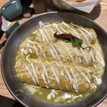 La Parrilla Mexican Restaurant - Verdes Enchiladas - Mexican Near Me - Athens, Georgia La Parrilla Mexican Restaurant - Verdes Enchiladas - Mexican Near Me - Athens, Georgia