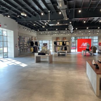 New Balance - Shoe Stores Near Me - Pasadena, California