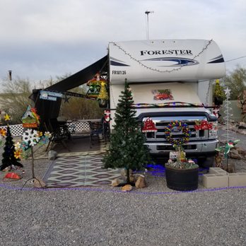 The Scenic Road RV Park - Our motorhome decorated for the Christmas season. - RV Parks Near Me - Quartzsite, Arizona The Scenic Road RV Park - Our motorhome decorated for the Christmas season. - RV Parks Near Me - Quartzsite, Arizona
