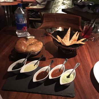 Harry's - Appetizer bread and sauces - Steakhouses Near Me - Cancún, ROO Harry's - Appetizer bread and sauces - Steakhouses Near Me - Cancún, ROO