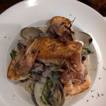 Bellissimo - Pasta special with jumbo prawns, clams, salmon, champagne cream - Italian Near Me - Montvale, New Jersey