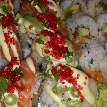 Cafe Mochi - Maui Roll and spicy white fish roll - Sushi Bars Near Me - St Louis, Missouri Cafe Mochi - Maui Roll and spicy white fish roll - Sushi Bars Near Me - St Louis, Missouri
