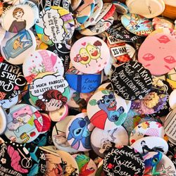Cotton Gin Fabric - Fabric Buttons created by our very own, Tina!