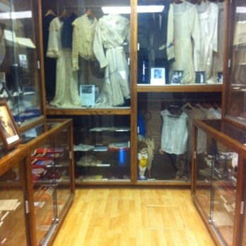 Clovis Museum - Historical clothing items - Museums Near Me - Clovis, California