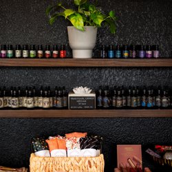 Fen & Hallow - Offering a variety of candles, clean beauty, aromatherapy, TCM tinctures and more.