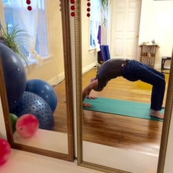 Mindful Mountain Yoga - Wheel Pose