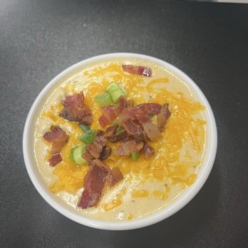 Oregon’s Indoor High Caliber Kitchen - Loaded baked potato soup - American Near Me - Lebanon, Oregon Oregon’s Indoor High Caliber Kitchen - Loaded baked potato soup - American Near Me - Lebanon, Oregon