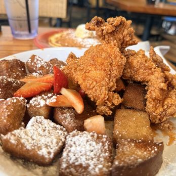 Ruby Slipper Central Business District - Sweet heat chicken - Breakfast & Brunch Near Me - New Orleans, Louisiana Ruby Slipper Central Business District - Sweet heat chicken - Breakfast & Brunch Near Me - New Orleans, Louisiana