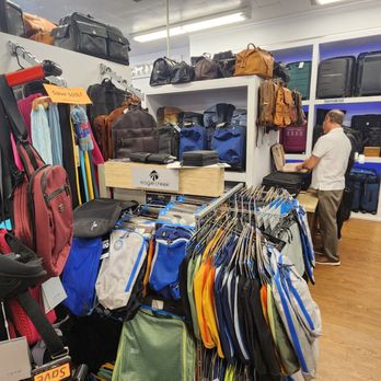 Lazar's Luggage Superstore - Packing cubes, cross-body bags, luggage - Luggage Near Me - Sherman Oaks, California Lazar's Luggage Superstore - Packing cubes, cross-body bags, luggage - Luggage Near Me - Sherman Oaks, California
