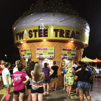 Twistee Treat - The building is shape like an ice cream cone - Ice Cream & Frozen Yogurt Near Me - Orlando, Florida Twistee Treat - The building is shape like an ice cream cone - Ice Cream & Frozen Yogurt Near Me - Orlando, Florida