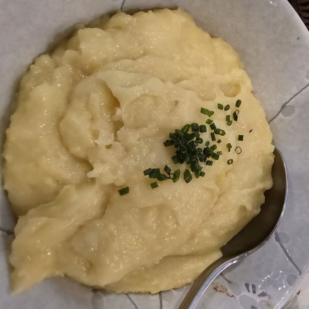 Azay - Pomme puree. Creamy and delicious - Japanese Near Me - Los Angeles, California Azay - Pomme puree. Creamy and delicious - Japanese Near Me - Los Angeles, California