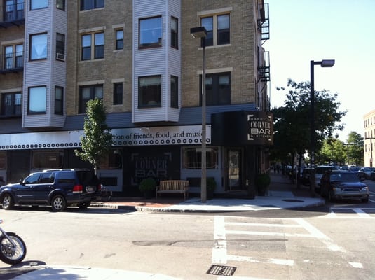 Darryl's Corner Bar & Kitchen by null