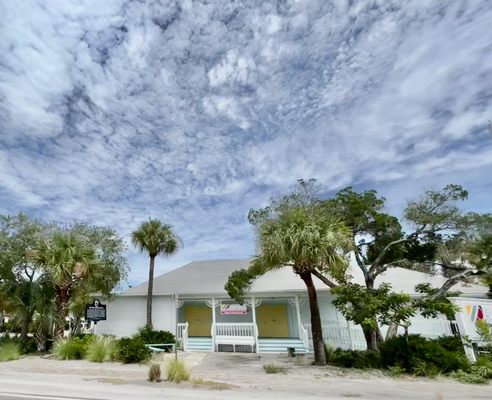 ISLAND PLAYERS - Updated March 2025 - 10009 Gulf Blvd, Anna Maria