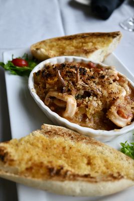 Avalon Links Restaurant by null