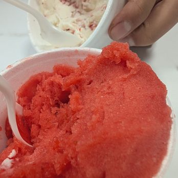 La Michoacana All Natural - Strawberry + strawberries n' creme - Desserts Near Me - Upland, California La Michoacana All Natural - Strawberry + strawberries n' creme - Desserts Near Me - Upland, California