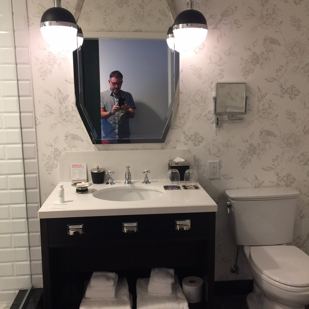 Kimpton Cardinal Hotel - Bathrooms - Hotels Near Me - Winston-Salem, North Carolina