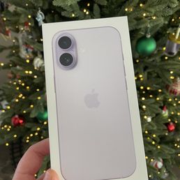iPhone 17 lavender