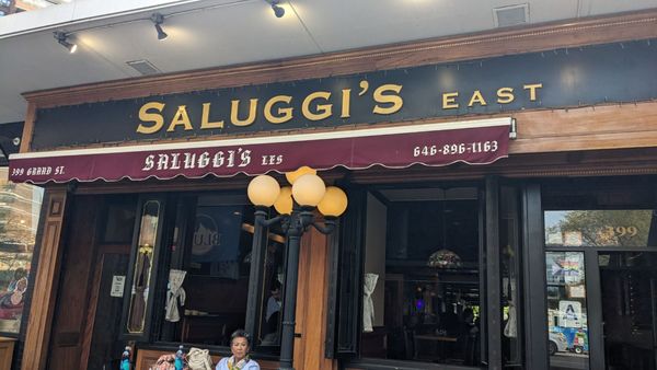 Saluggi's East by null