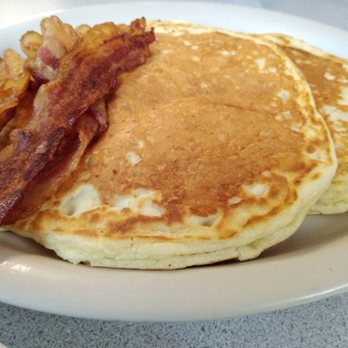 Annabella's Bakery and Cafe - Deb's pancakes - Coffee & Tea Near Me - Richmond, Maine
