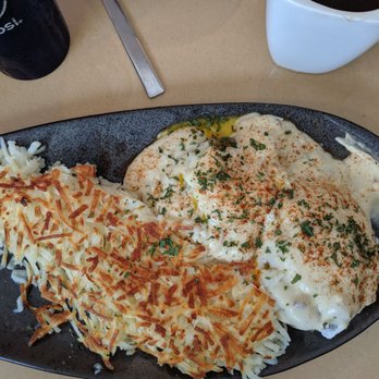 Samaria Cafe - Country eggs Benedict - Breakfast & Brunch Near Me - Tampa, Florida Samaria Cafe - Country eggs Benedict - Breakfast & Brunch Near Me - Tampa, Florida