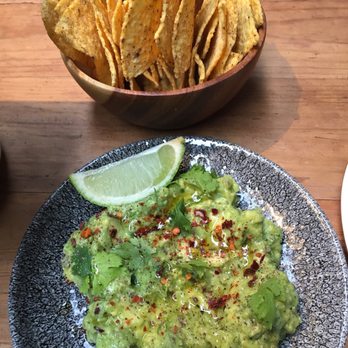 Parking Pizza - Nachos - Pizza Near Me - Barcelona, B Parking Pizza - Nachos - Pizza Near Me - Barcelona, B