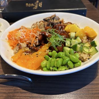 Thirsty Lion - Desert Ridge - Miso Mizo Glazed Teriyaki Chicken Bowl - American Near Me - Phoenix, Arizona Thirsty Lion - Desert Ridge - Miso Mizo Glazed Teriyaki Chicken Bowl - American Near Me - Phoenix, Arizona