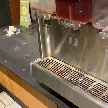 Panera Bread - Filthy restaurant - Salad Near Me - Woodburn, Oregon