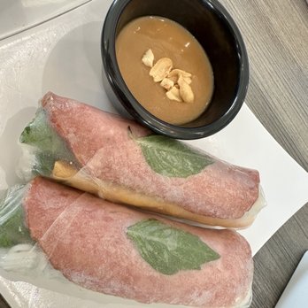 Pho Phong Luu - Grilled sausage summer roll - Vietnamese Near Me - Austin, Texas Pho Phong Luu - Grilled sausage summer roll - Vietnamese Near Me - Austin, Texas