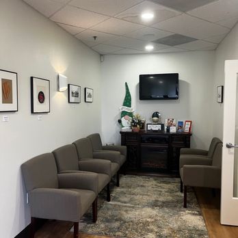 Lindi Henell, DDS - waiting room - General Dentistry Near Me - Mountain View, California Lindi Henell, DDS - waiting room - General Dentistry Near Me - Mountain View, California