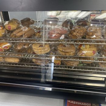 La Casita - Pan dulce - Salvadoran Near Me - Torrance, California La Casita - Pan dulce - Salvadoran Near Me - Torrance, California
