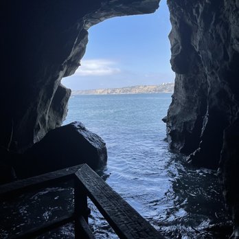 Cave Store - Cave - Walking Tours Near Me - La Jolla, California