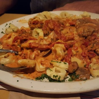 Caruso's Italian Kitchen - The sauce was wonderful. Tirteklinu WS cooked perfectly. - Cocktail Bars Near Me - Tujunga, California