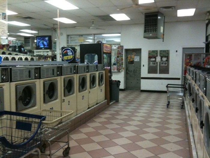CENTRAL LAUNDROMAT CLOSED 169 Central Ave, Brooklyn, New York