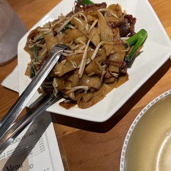 Han Palace - Dry Beef Chow Fun (amazing) - Dim Sum Near Me - Washington, DC, District of Columbia