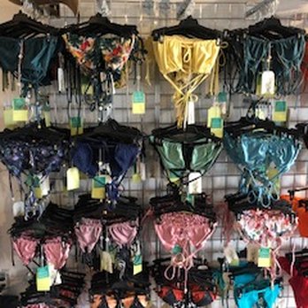 Menta Swimwear & Accessories - Pinya Brazilian Bikini's - Swimwear Near Me - Kelowna, British Columbia Menta Swimwear & Accessories - Pinya Brazilian Bikini's - Swimwear Near Me - Kelowna, British Columbia