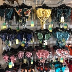 Menta Swimwear & Accessories - Pinya Brazilian Bikini's