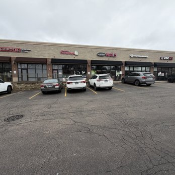 Dangela's Dumplings - Dim Sum Near Me - Libertyville, Illinois