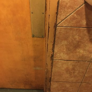 Texas Roadhouse - Mensroom view - Steakhouses Near Me - Walpole, Massachusetts