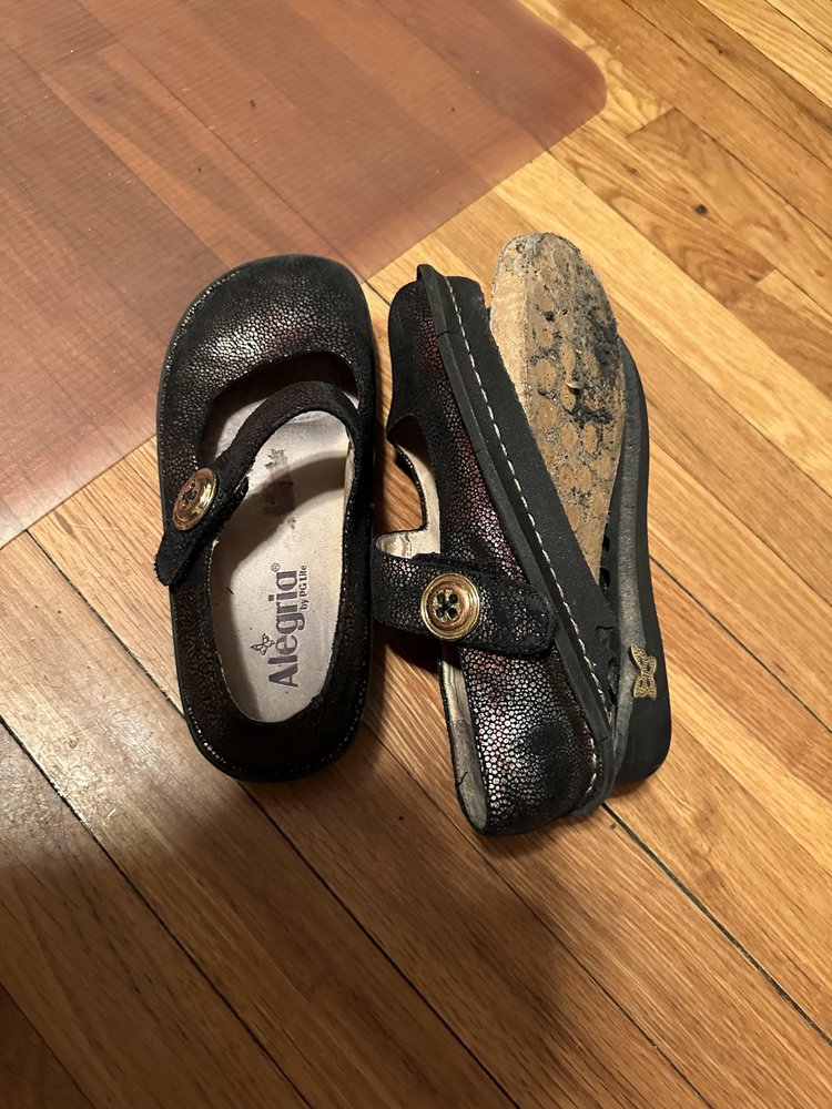 CAMBRIDGE INSTANT SHOE REPAIR 46 Photos & 70 Reviews 1105