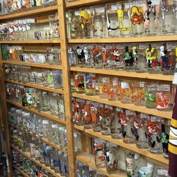 Pocono Peddler's Village Antique Mall - Cool looking drinking glass wall